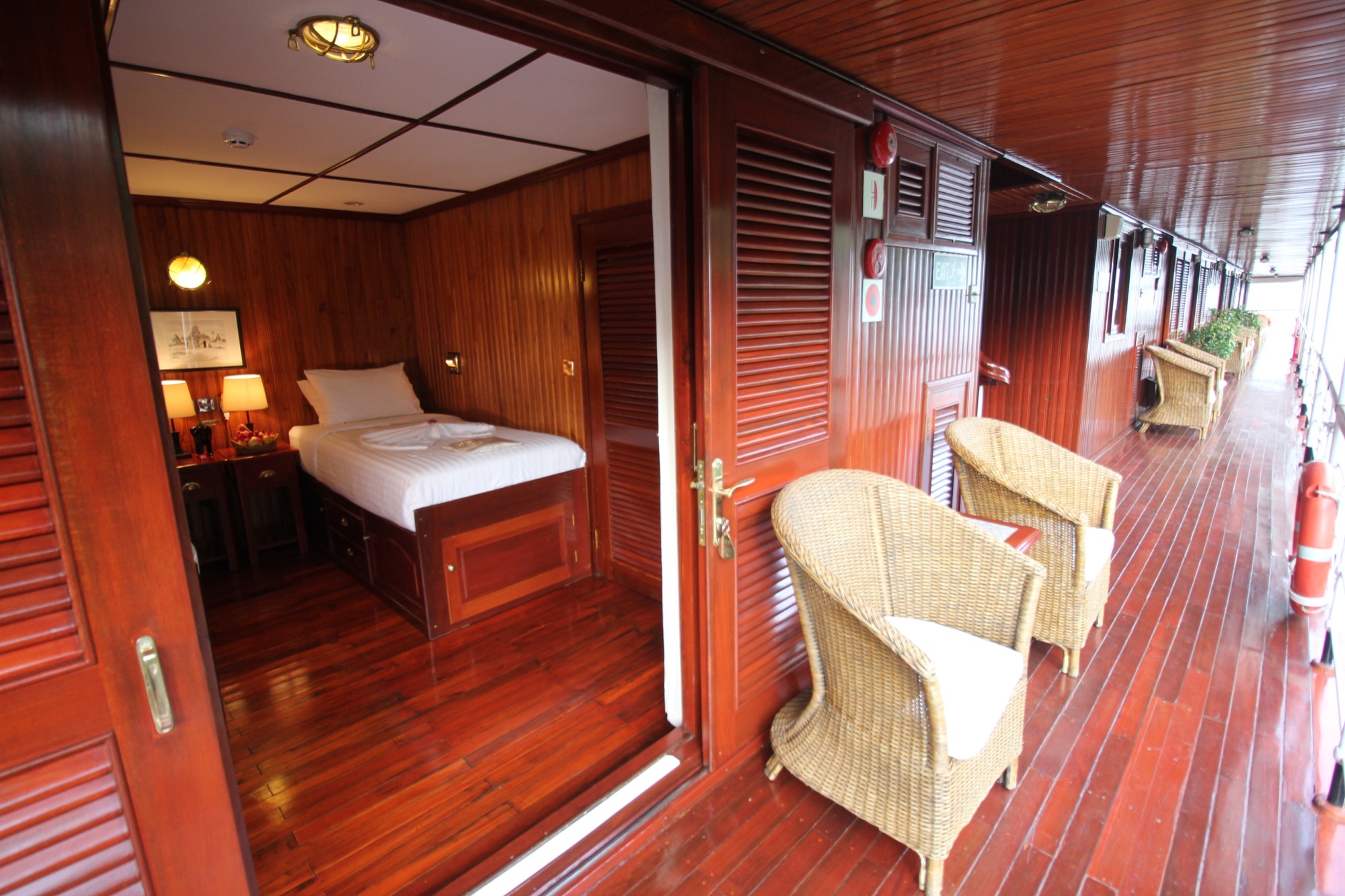 Pandaw RV Orient Pandaw Cabin 3.jpg